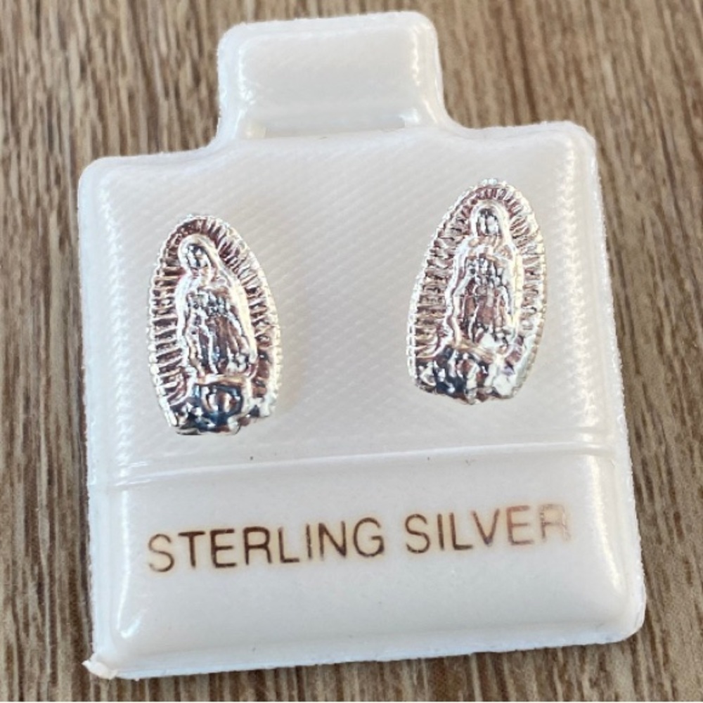 Sterling Silver Screw back Earrings